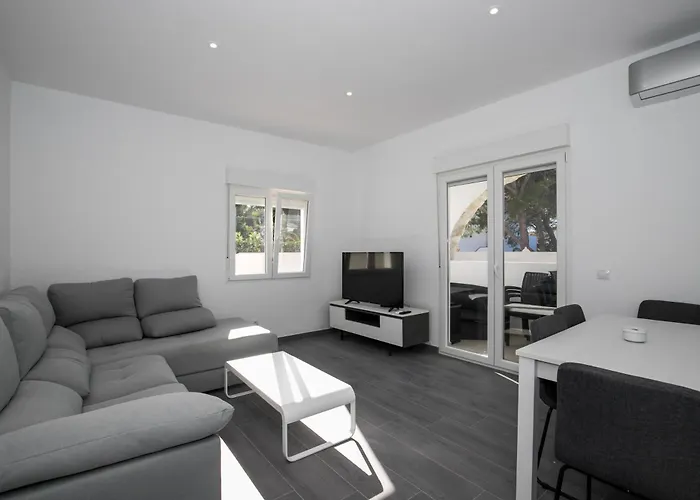 Marei 1 كالا بلانكا